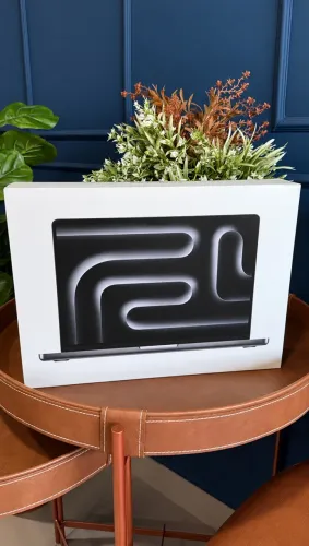 MacBook Pro M5 16/1TB | Lacrado | Somos loja