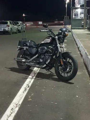 Harley Davidson 883 r