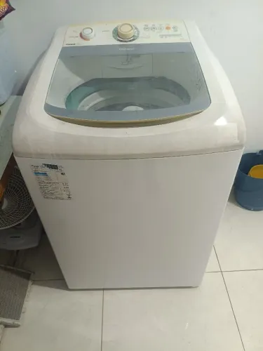 Estou doando essa máquina de lavar, está sem funcionar. Não sei qual é o defeito