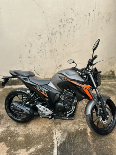 Fazer 250