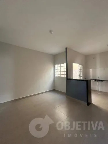 Casa à venda, 1 quarto, 1 vaga, SEGISMUNDO PEREIRA - UBERLANDIA/MG