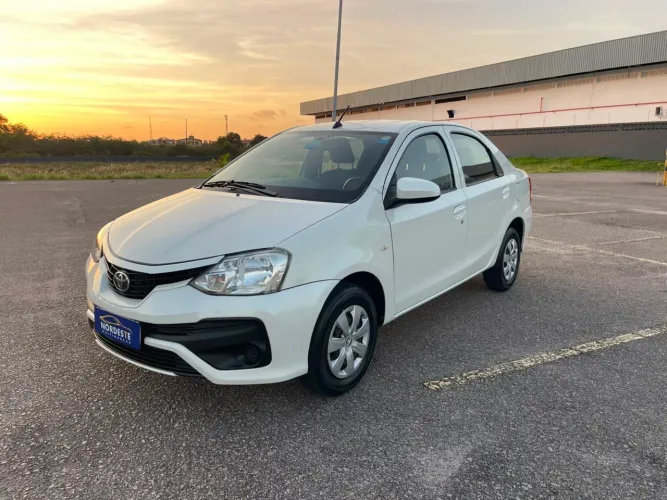 Toyota Etios X Sedan 1.5 Flex 16V 4P Mec. 2018