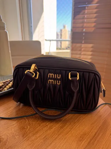 Bolsa Miu Miu usada
