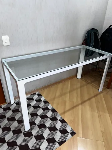 mesa de escritório tok stok metal e vidro
