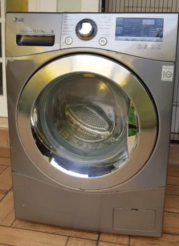 LAVA E SECA LG 220v