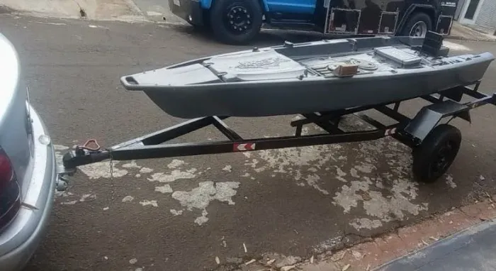 Carretinha pra barco
