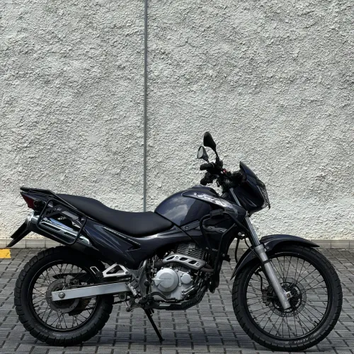 Honda NX-4 Falcon 400 2002 - À mais zera do Vale 