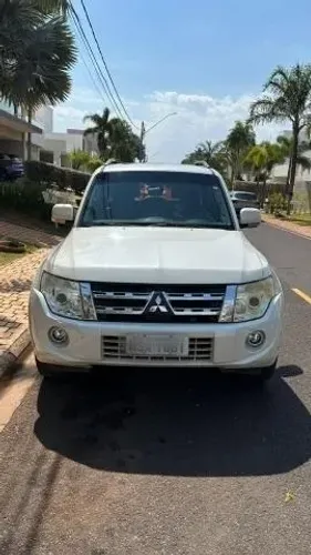 Mitsubishi Pajero HPE Full 3.2 4X4 T.i.dies. 5P AUT 2013