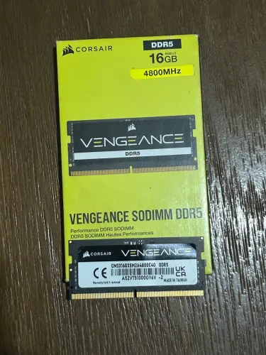 Memória Ram Corsair DDR5 8Gb 4800MHz SODDIM