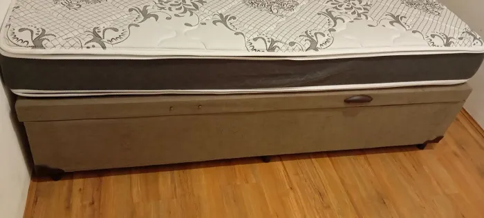 Cama box baú + Colchão de solteiro 