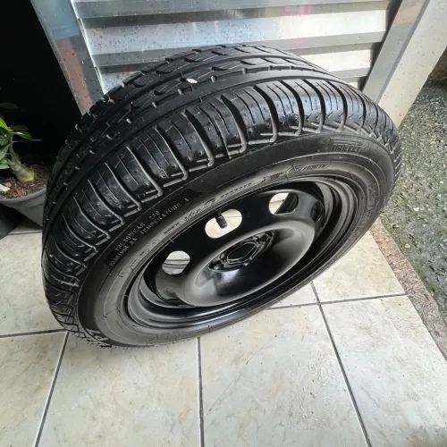 Pneu Pirelli P7 -195/5515 + Roda de ferro Estepe pouco usado