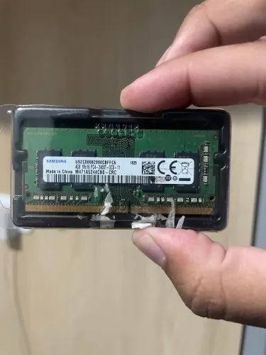 4GB RAM SAMSUNG