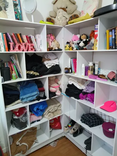 Close e mais 1 mesa de cabeceira