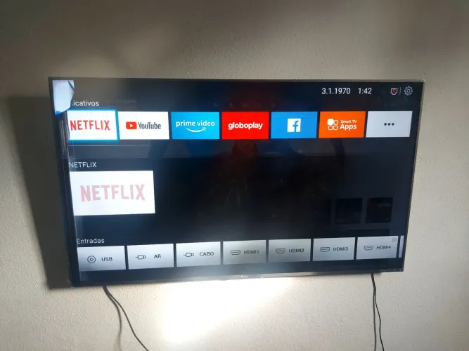 TV Philco 58? 4K PTV58F80SNS - Tela Quebrada - Liga Normal - Retirada de Peças