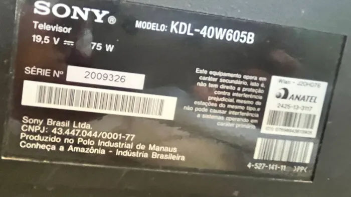 Vendo SmartTv Sony Bravia tela quebrada, mas funcionando.
