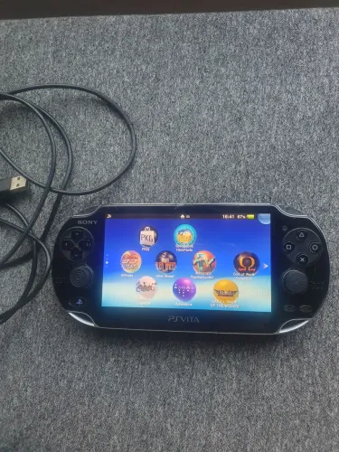 Psvita fat 16GB desbloqueado ( ENVIO)