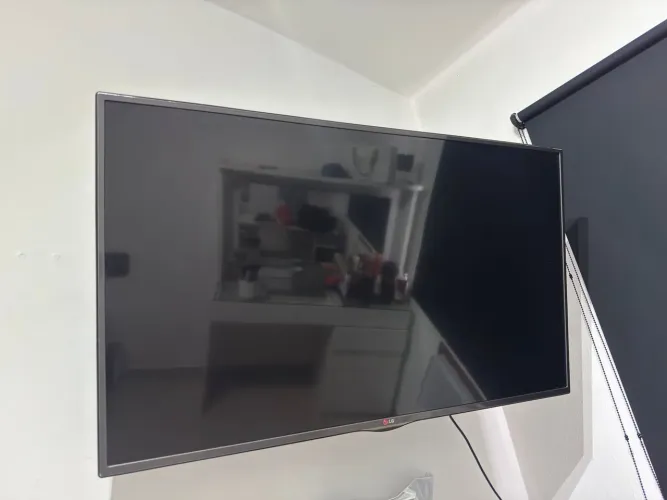 Vendo tv LG 42 polegadas original