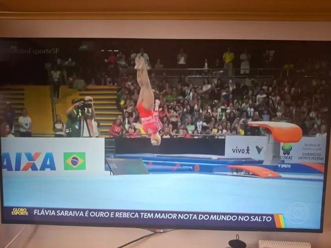 Smart TV LG 55" 4K - modelo 55UB8300