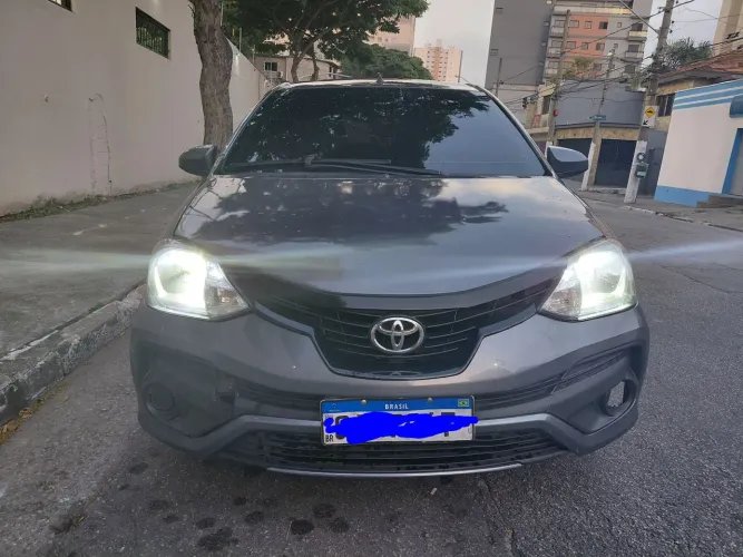 Toyota Etios X 1.3 Flex 16V 5P Mec. 2016