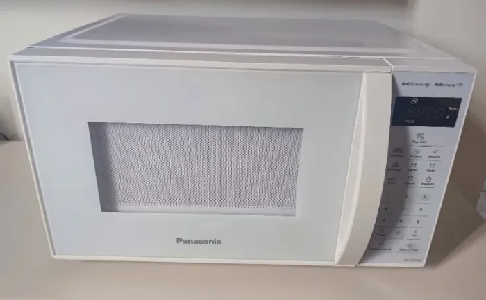 MICROONDAS PANASONIC 21L EM PERFEITO FUNCIONAMENTO, INTACTO! Parcelo 12x! Entrego BH!
