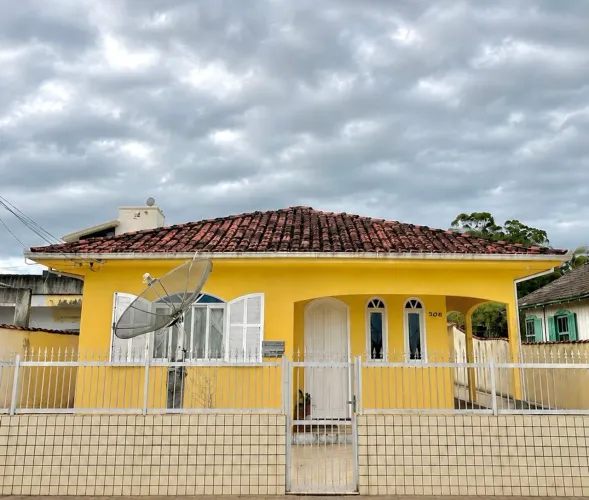Ótimo casa para venda em Laguna