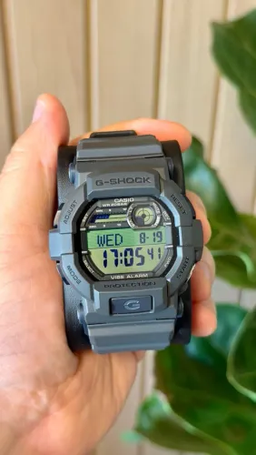 Casio G-Shock GD-350-8DR Alarme Vibratório 200m