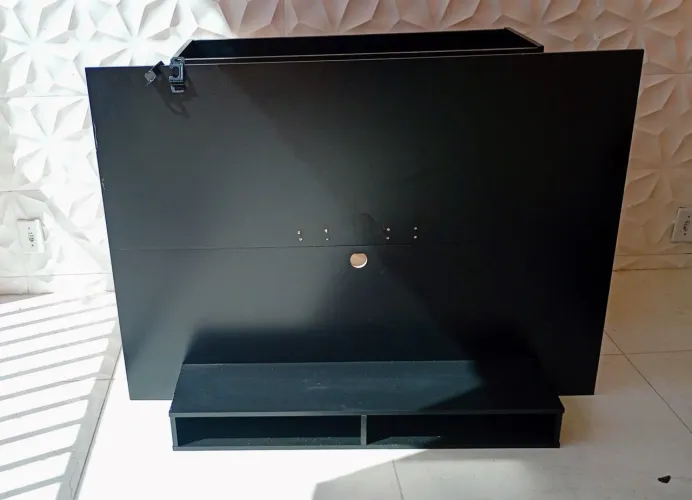 Rack muito novo Tv até 65?.