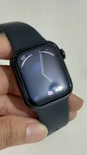 Apple Watch Series 9 41mm, na cor preta, em excelente estado de conservação