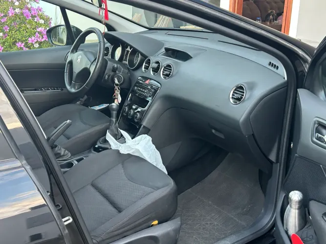 Peugeot 308 Active 1.6 Flex 16V 5P Mec. 2014
