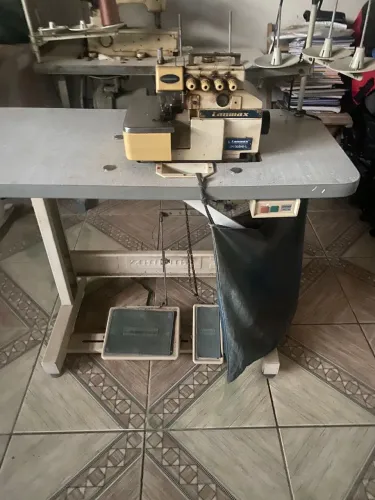 Vendo máquina Inter lock!!!
