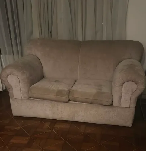 Sofá dois lugares