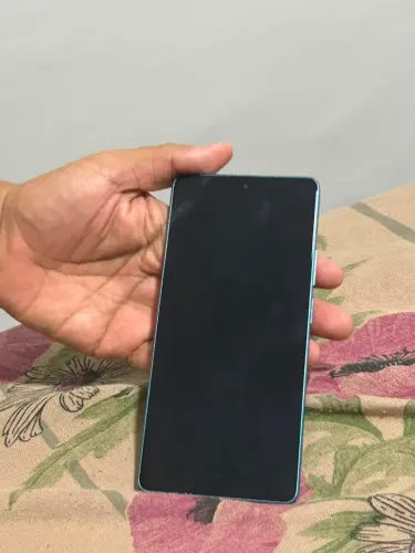 Celular Poco F5