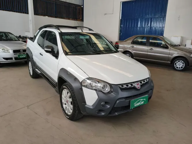 Fiat Strada Adventure1.8/ 1.8 Locker Flex CD 2014