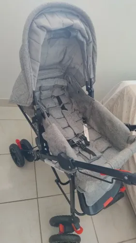 Carrinho de bebê Bambinelli