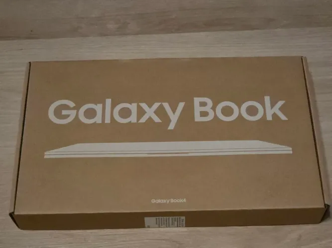 Notebook Samsung Galaxy Book 4 Core i3-1315Ui 8gb de ram 256gb full hd novo e lacrado 
