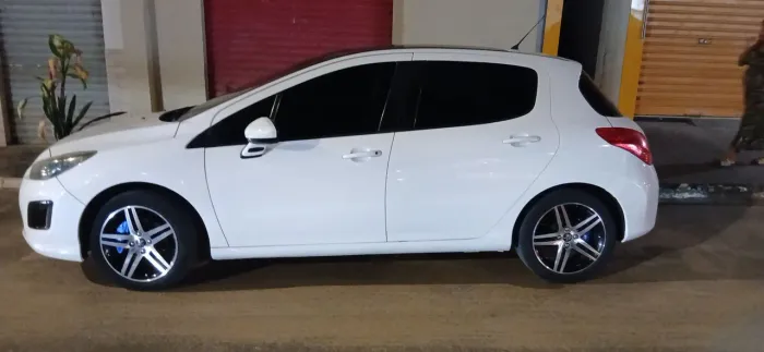 Peugeot 308 Allure 2.0 Flex 16V 5P Aut. 2014