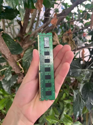 Memória RAM 4GB DDR3