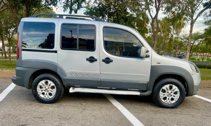 Fiat Doblo Adv/adv Tryon/locker 1.8 Flex 2013
