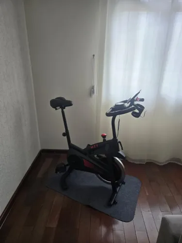 Bicicleta ergométrica nova