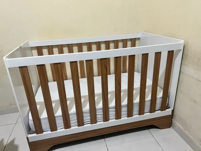 BERÇO CAMA /ACOMPANHA COLCHÃO