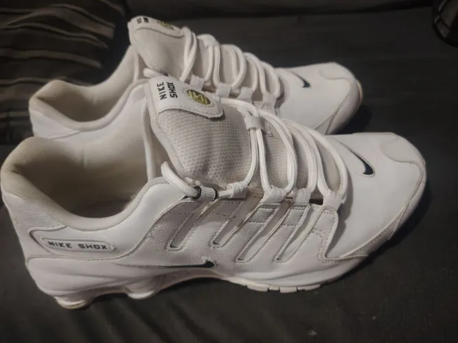 Tênis Nike Shox