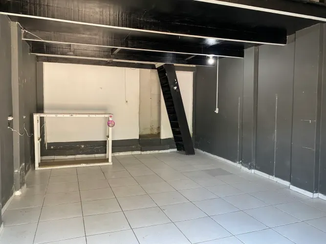 Loja Comercial Vaz Lobo