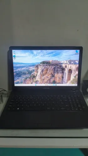 Notebook Samsung i7 5° - 8gb RAM - 447gb - 16 pol - Win 11