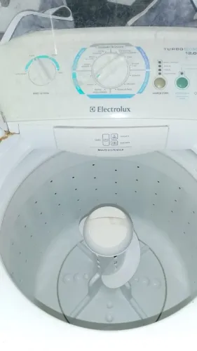 Máquina de lavar roupas Eletrolux 12 kg