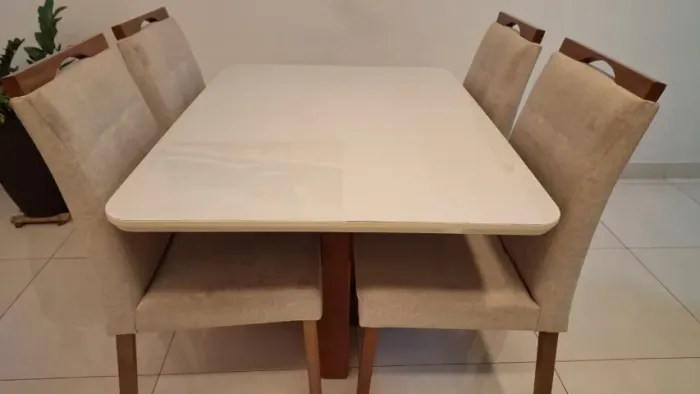MESA JANTAR C\4 CADEIRAS