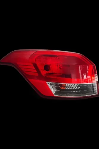 Lanterna traseira esquerda Hyundai CRETA 2017 a 2021