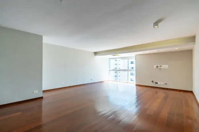 VILA NOVA CONCEIÇÃO - 95 METROS - 2 DORMS SUITE VAGA