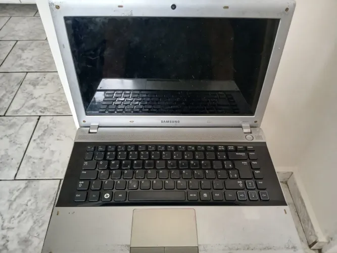 Sucata Notebook RV411