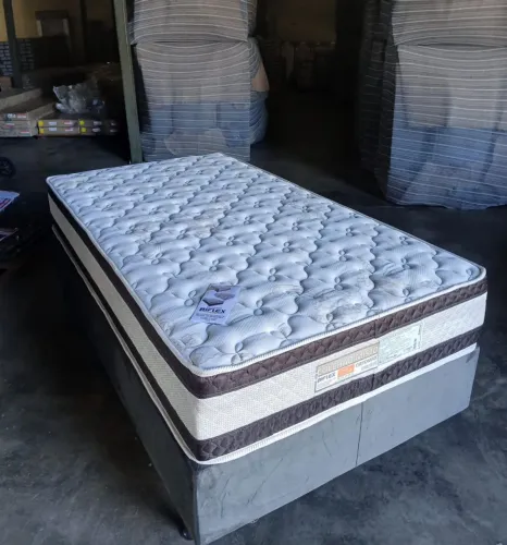 Cama solteirão com colchão d45
