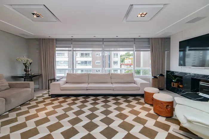 Apartamento Semimobiliado de 4 Suítes | 3 Vagas | Próximo ao Mãe de Deus